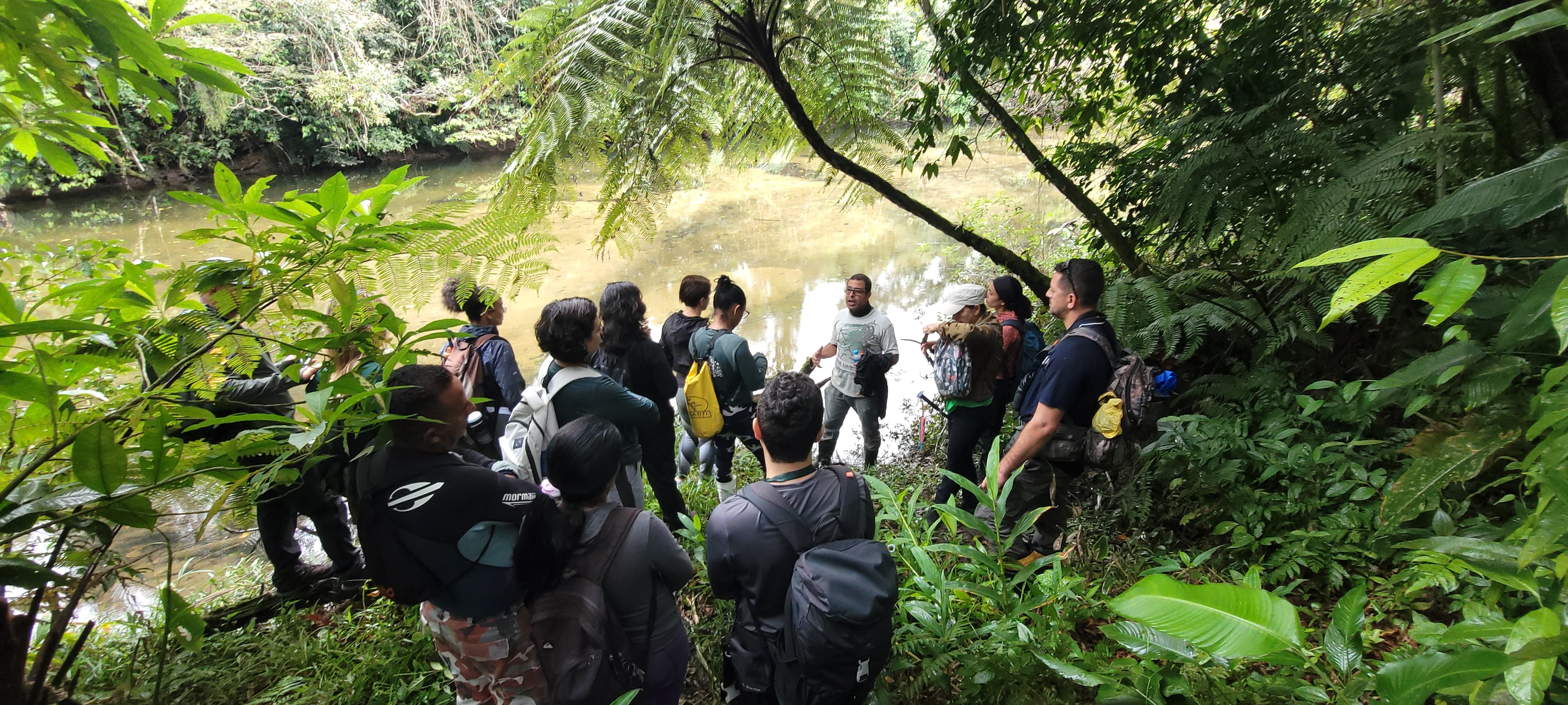 Ecoturismo em Bertioga é fortalecido com abertura de nova trilha à margem do Rio Jaguareguava