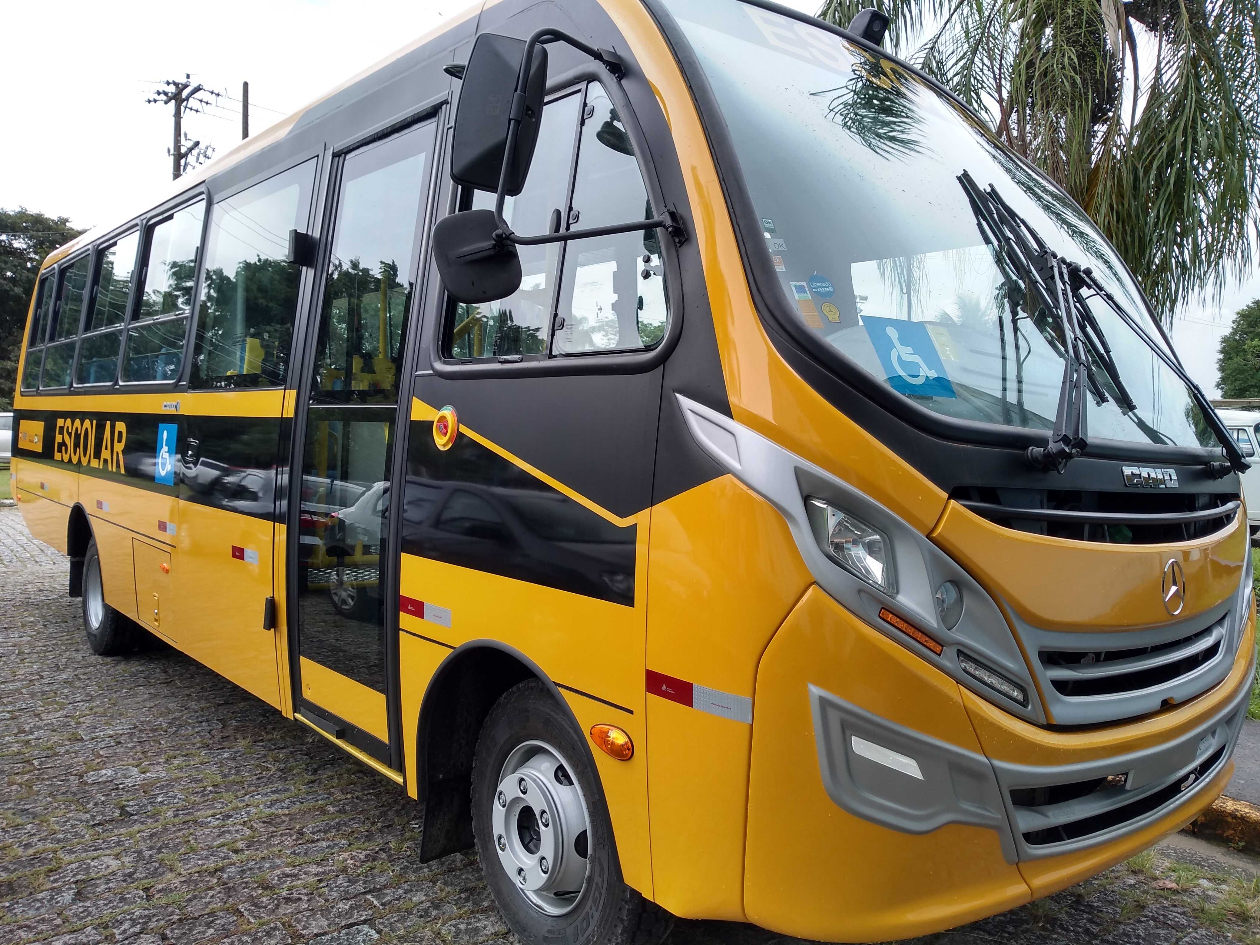 Alunos são beneficiados com mais um ônibus adaptado