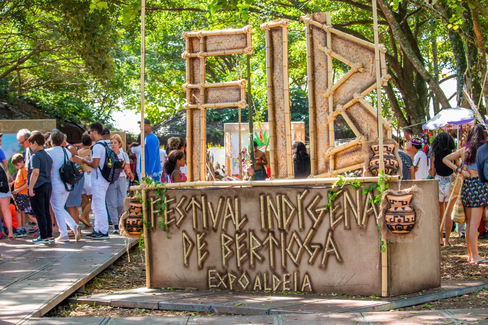 Abertura oficial da segunda edição do Festival Indígena de Bertioga