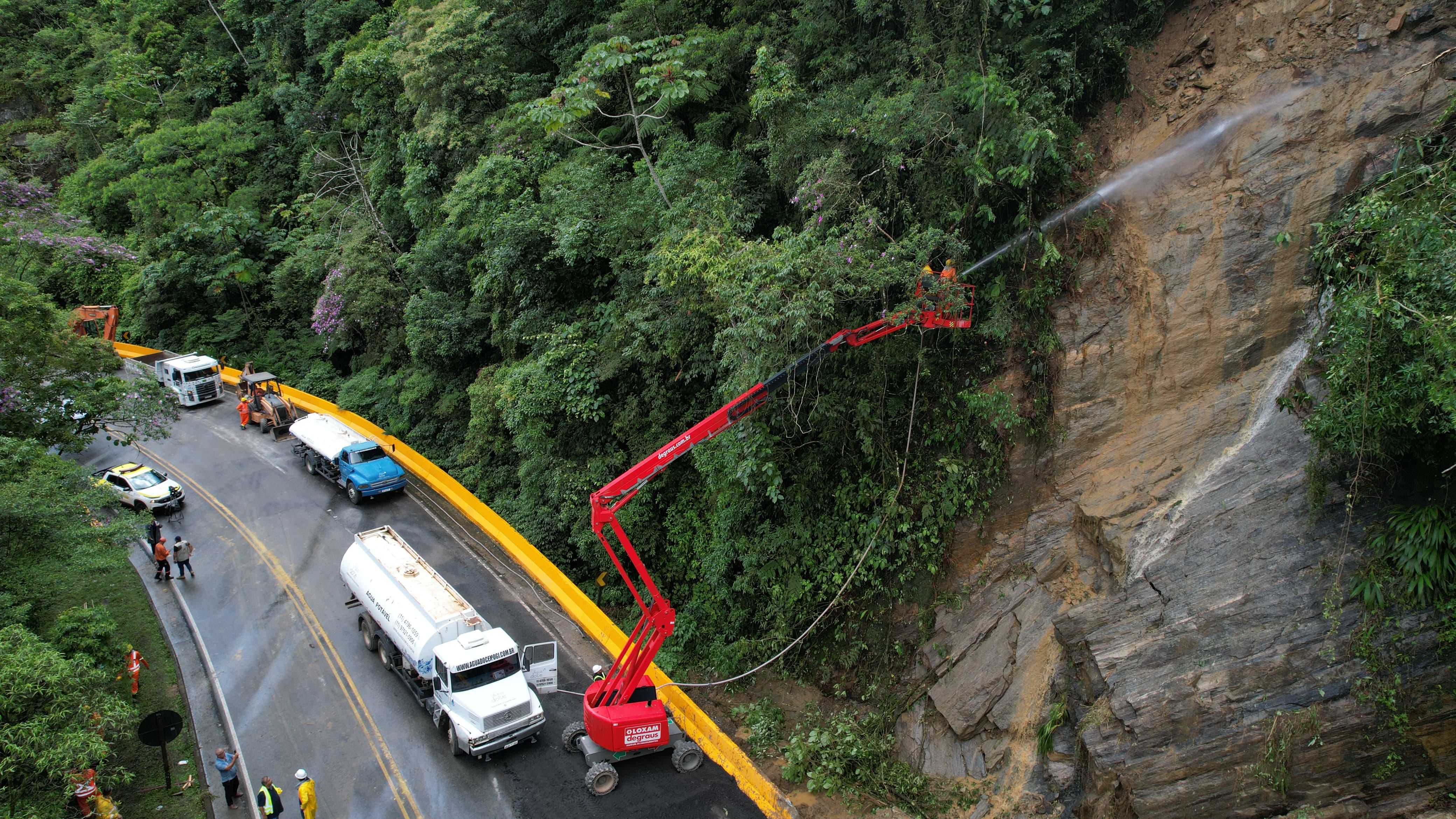 Rodovia Mogi-Bertioga deve ser liberada até domingo (28)