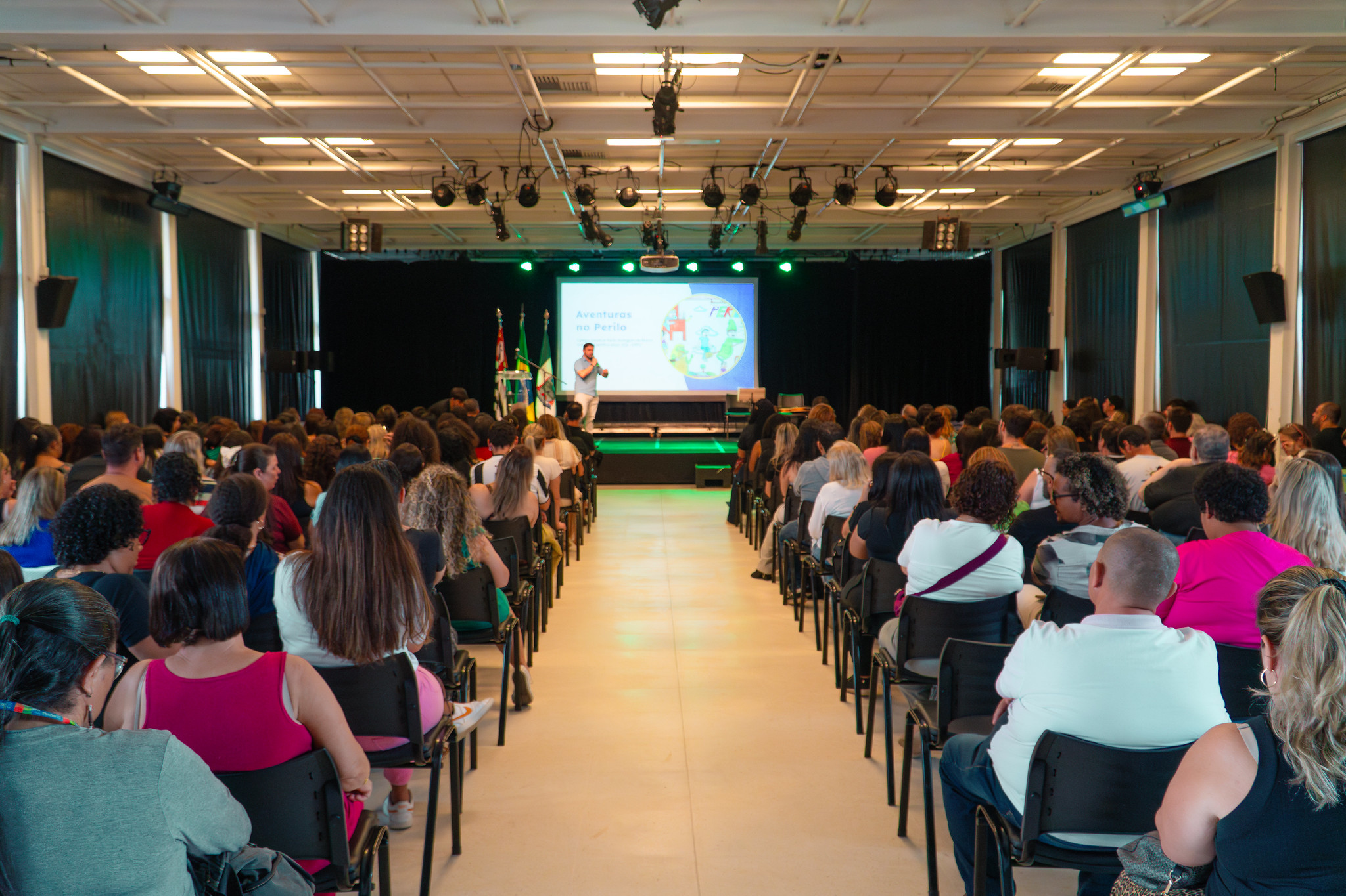 Bertioga reúne professores no III Seminário de Boas Práticas no Uso da Tecnologia