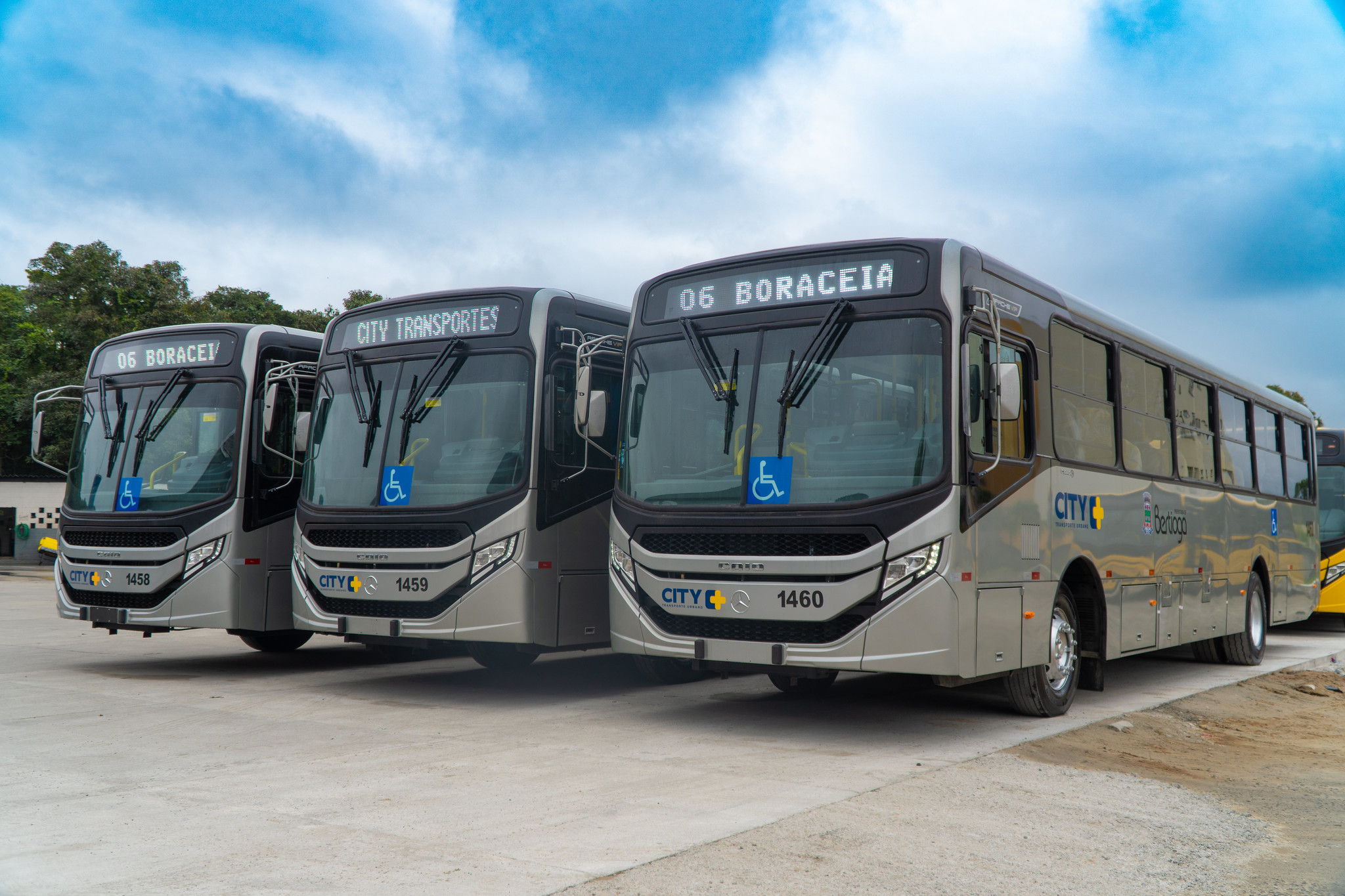 Linha 6 do transporte público em Bertioga ganha reforço no número de ônibus