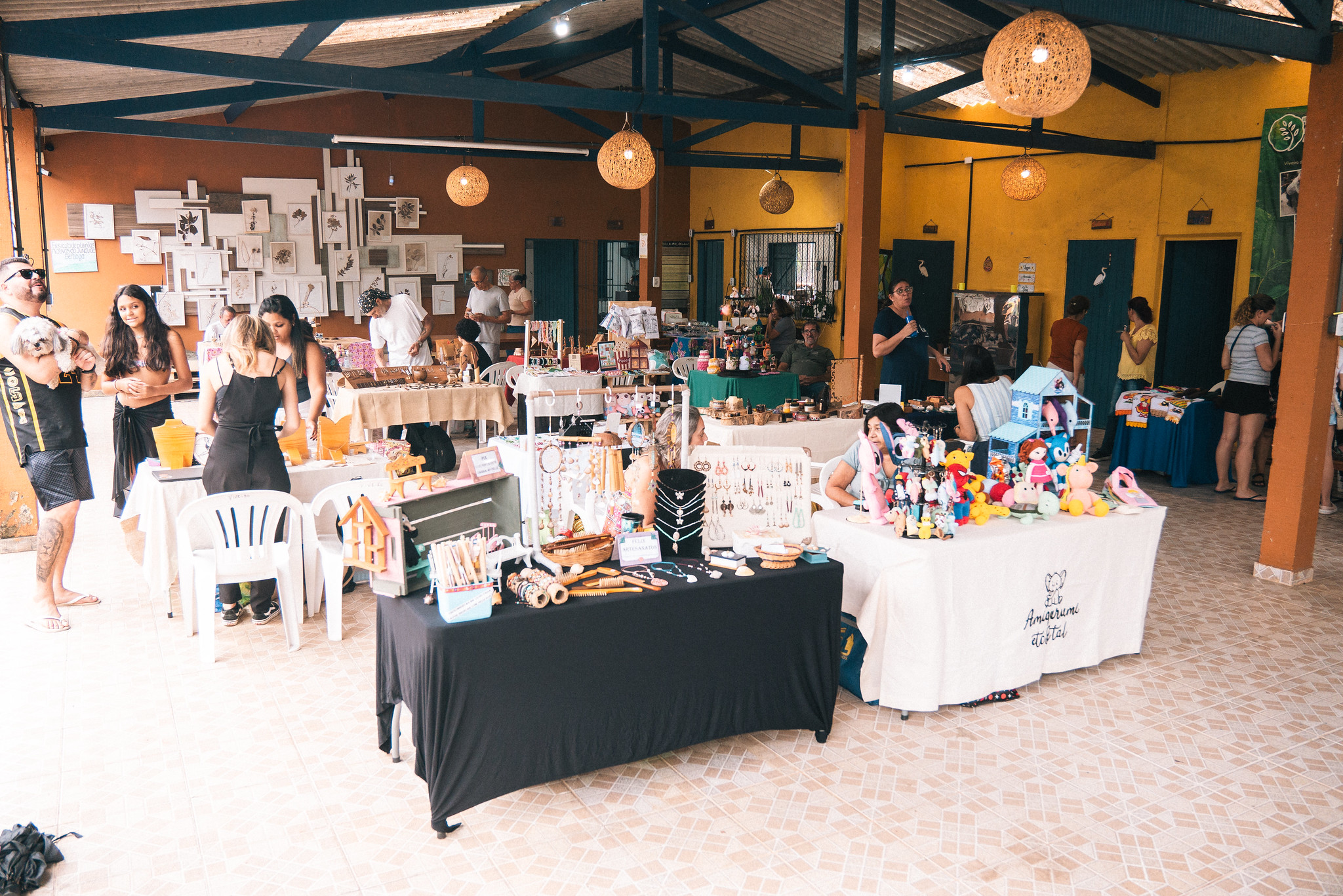 Feira de Economia Solidária celebra tradições caiçaras e artesanato local neste sábado (8)